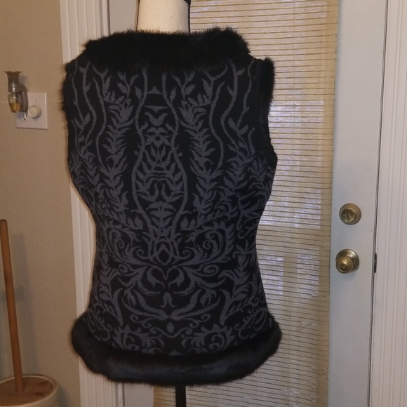 Icelandic Design Dahlia Reversible Vest Sz MD Blk/ - Picture 2 of 6